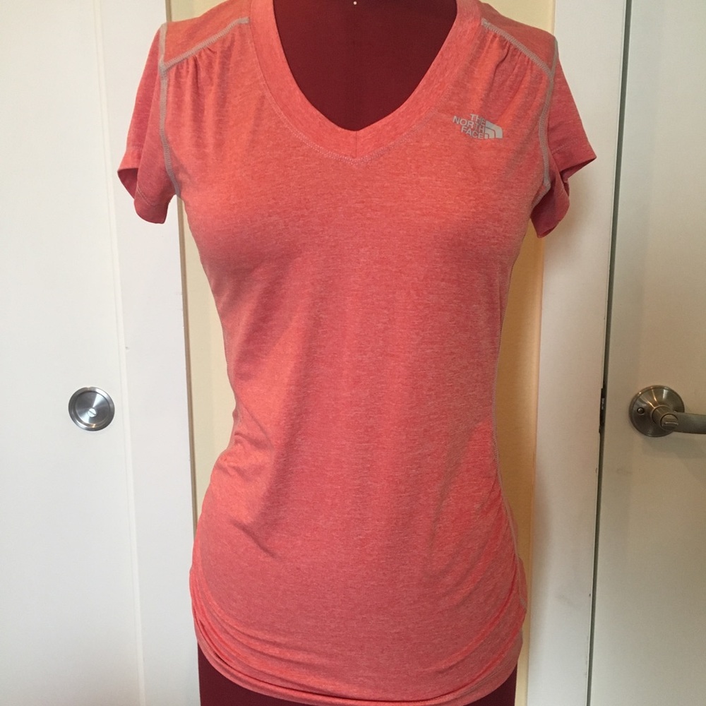 New The North Face Small Top Athletic